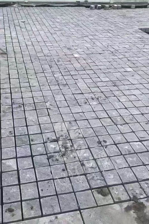 友情提示 万源不止有青石还有中国黑